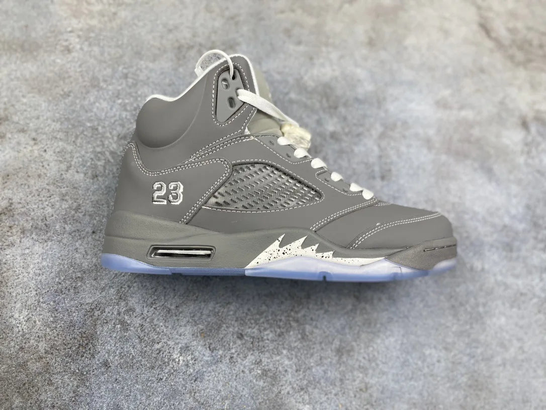 men’s retro basketball shoes mid top